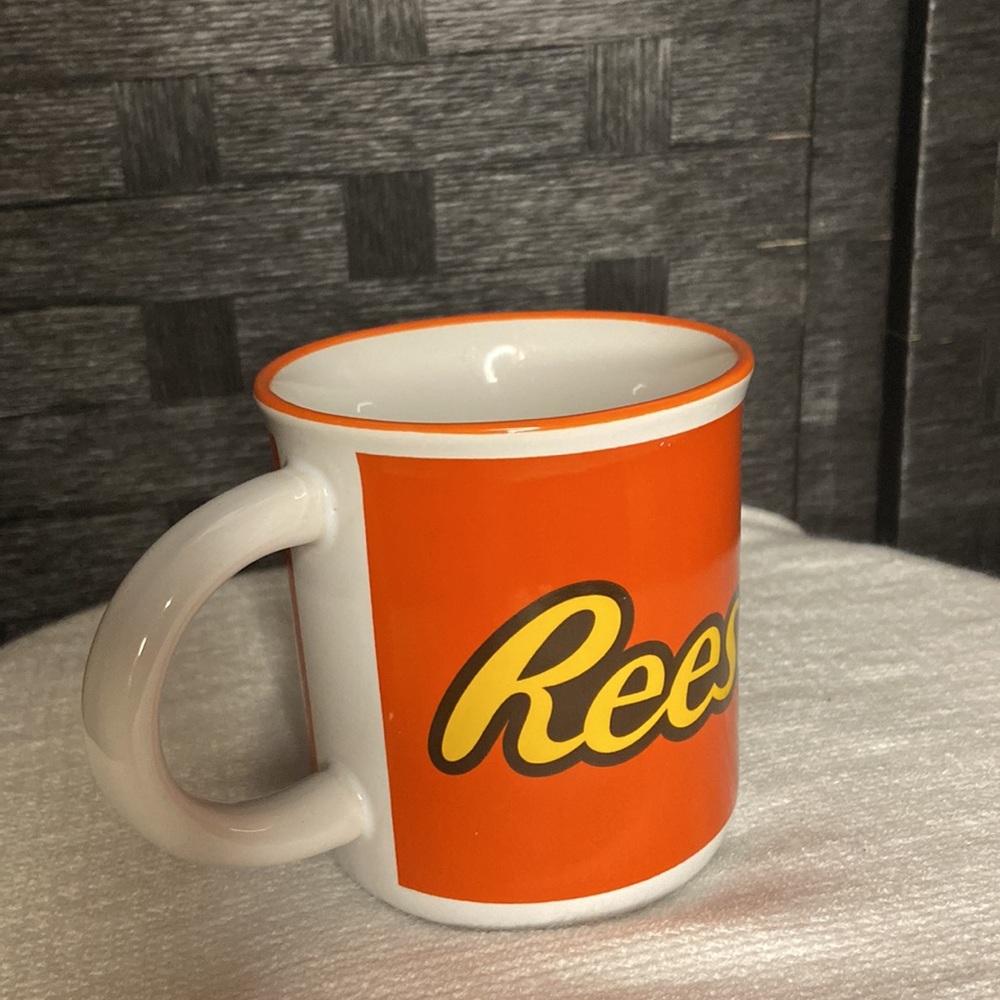 Reese’s mug - Picture 3 of 5